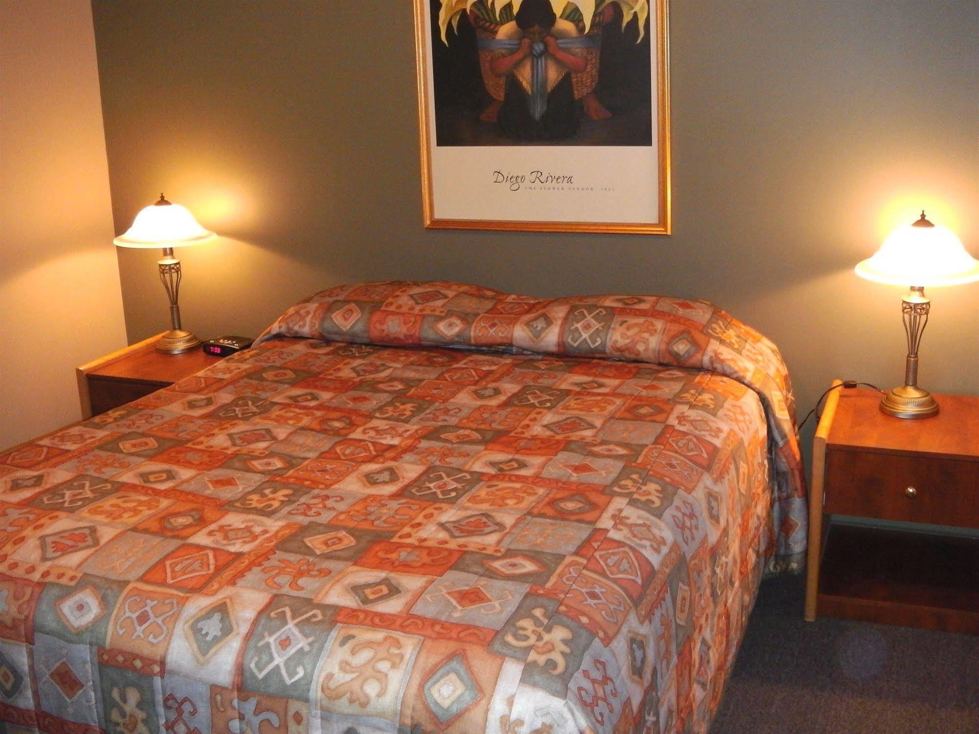 Holiday Villa Resorts At Mont Ste Anne Beaupre Exterior photo